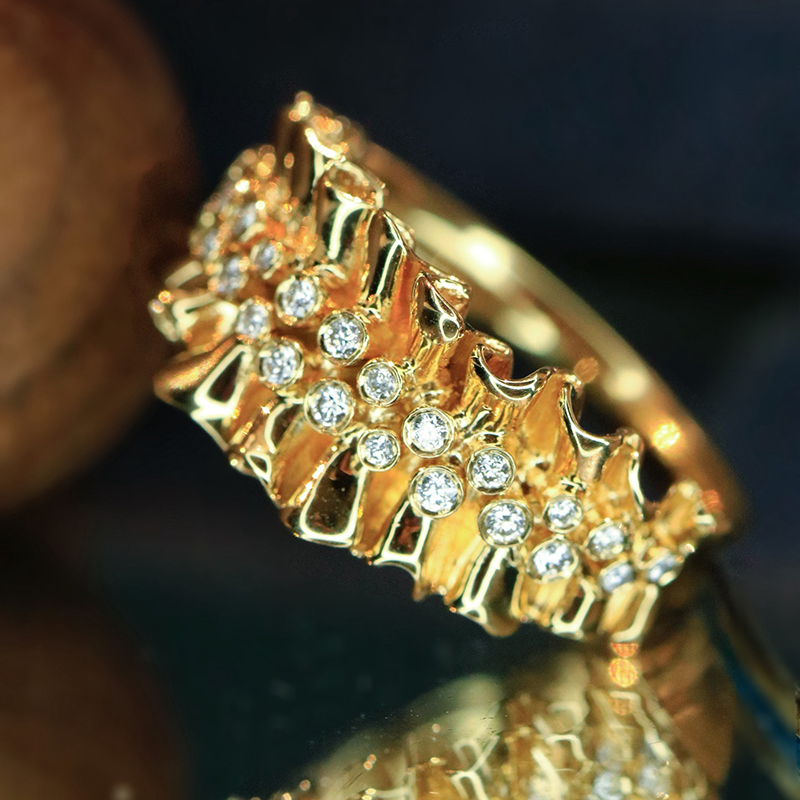 Anillos de Oro Amarillo de 18K - Luxury Lifestyle Girl reseña y precio